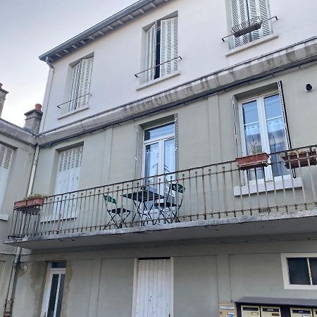 Appartement Luxueux Renove Avec Balcon & Garage Troyes Exterior photo